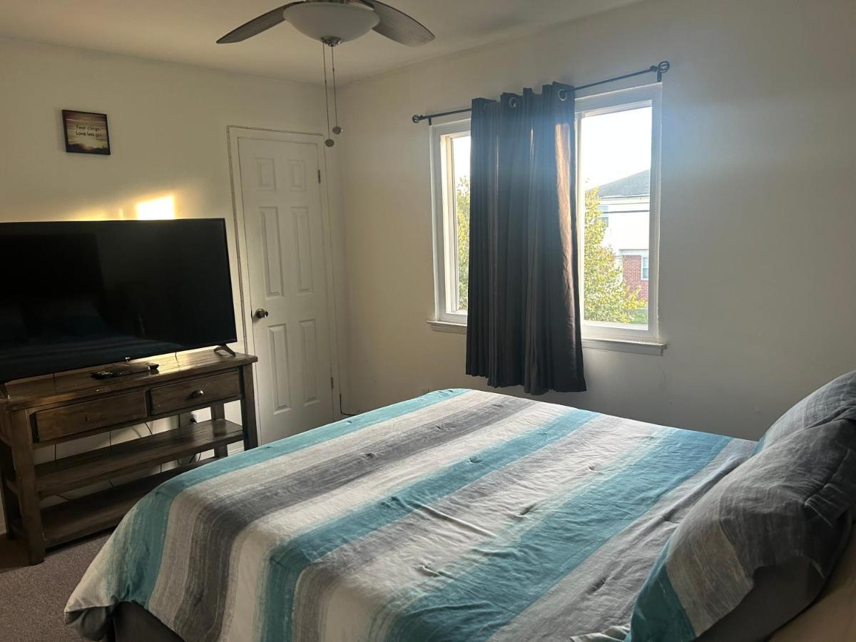 A Spacious & Blissful In Queens Apartment *