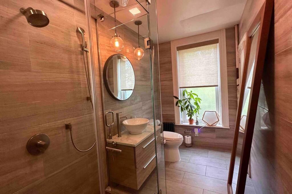 Relaxing & Cozy Spa. In Brooklyn Mins To Mhtn New York