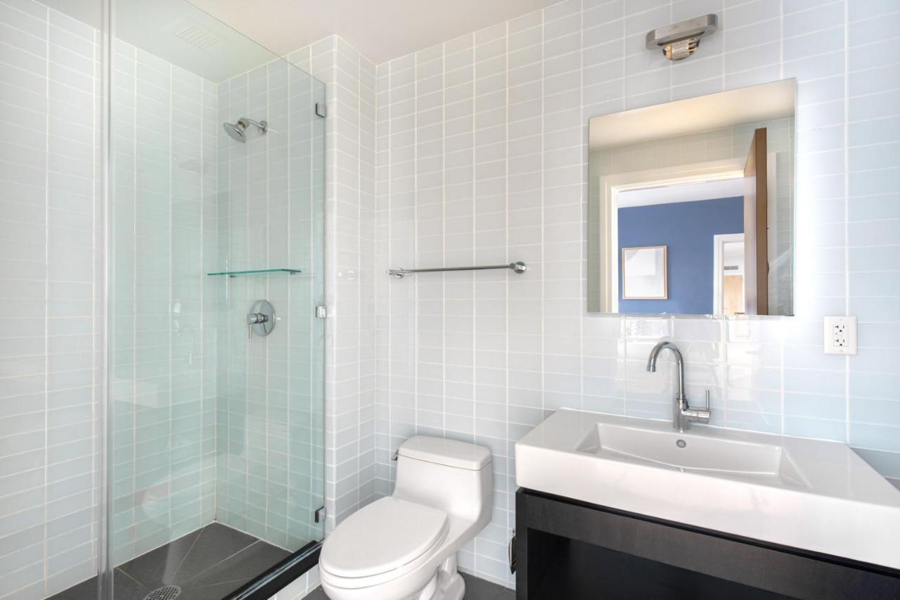 Midtown W 2br W Gym Pools Wd Doorman Nyc-360