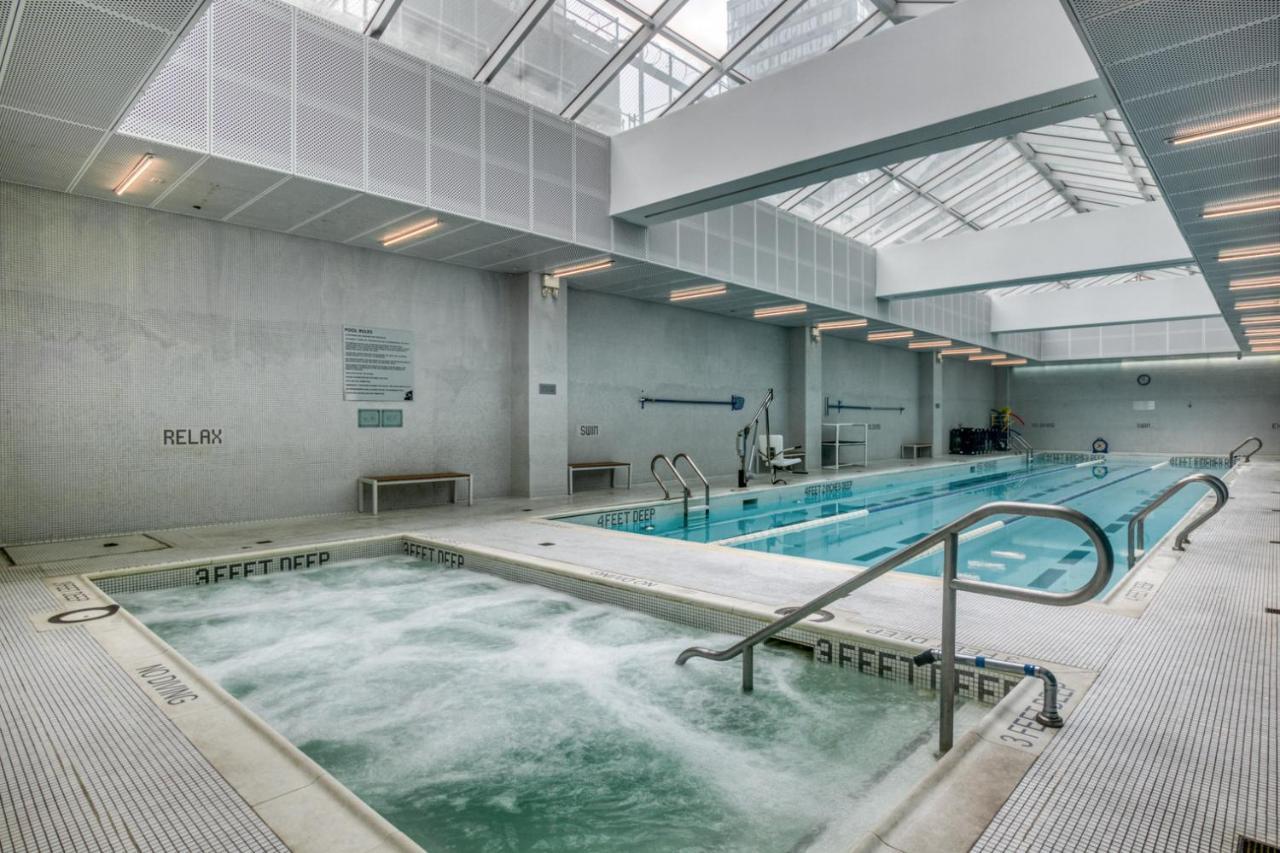 Apartment Midtown W 2br W Gym Pools Wd Doorman Nyc-360