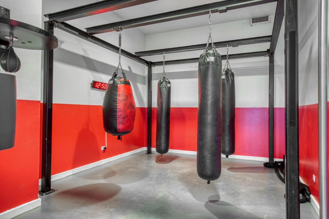 Midtown W 2br W Gym Pools Wd Doorman Nyc-360 Apartment New York