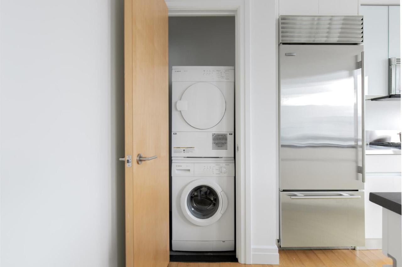 Midtown W 2br W Gym Pools Wd Doorman Nyc-360 Apartment