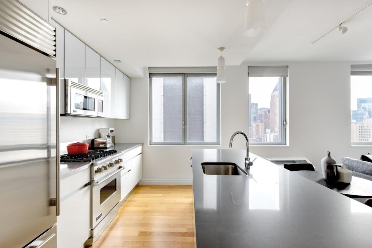 Midtown W 2br W Gym Pools Wd Doorman Nyc-360 New York