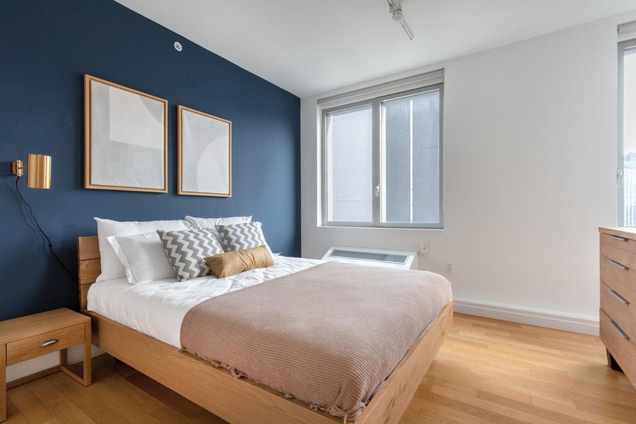 Midtown W 2br W Gym Pools Wd Doorman Nyc-360 Apartment