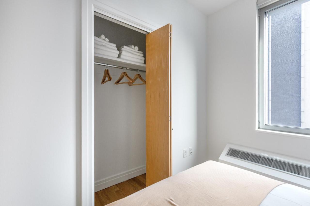 Midtown W 2br W Gym Pools Wd Doorman Nyc-360 Apartment New York