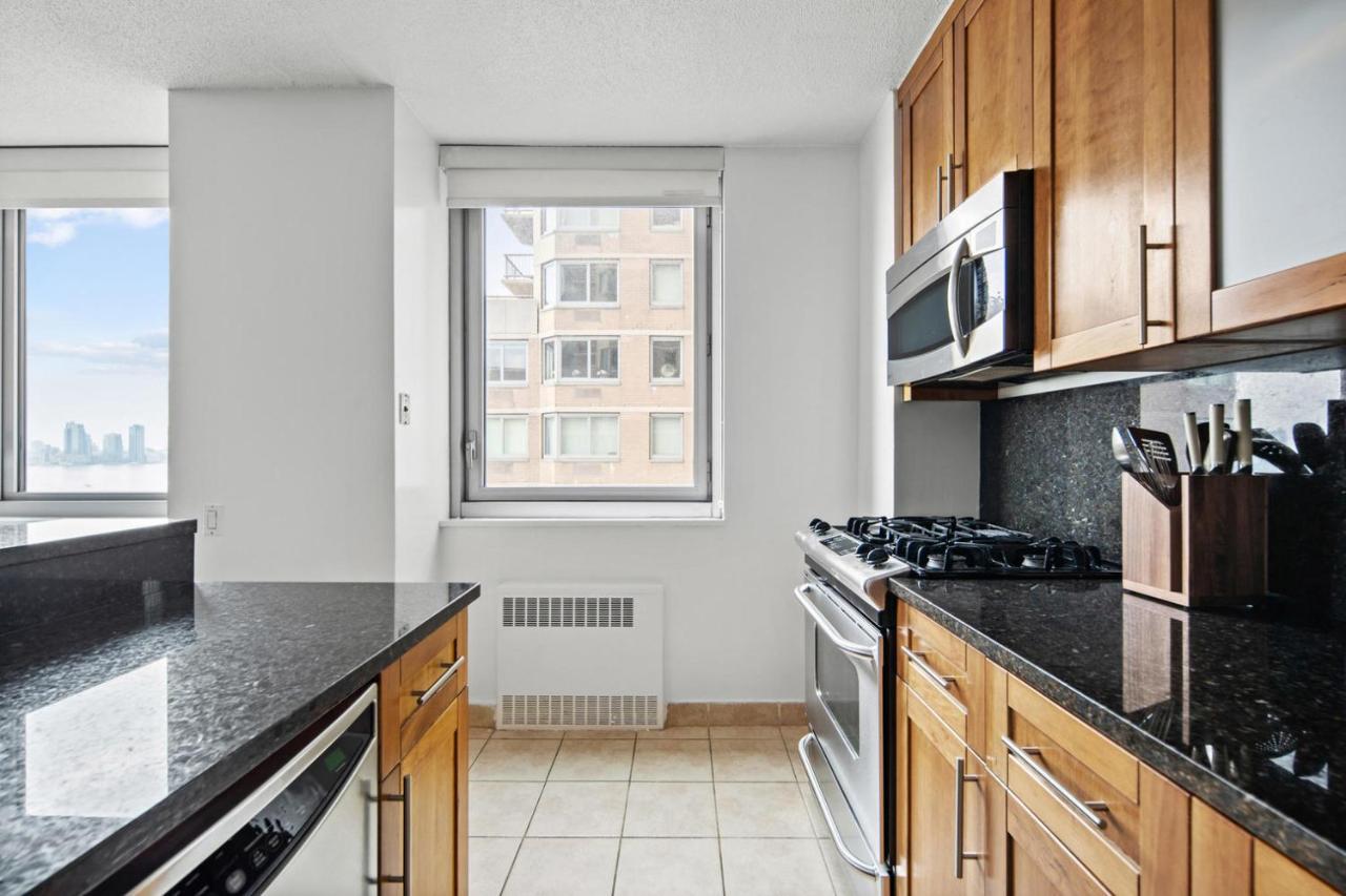 Apartamento Midtown East 1br W Gym Nr East River Esplanade Nyc-1382 *