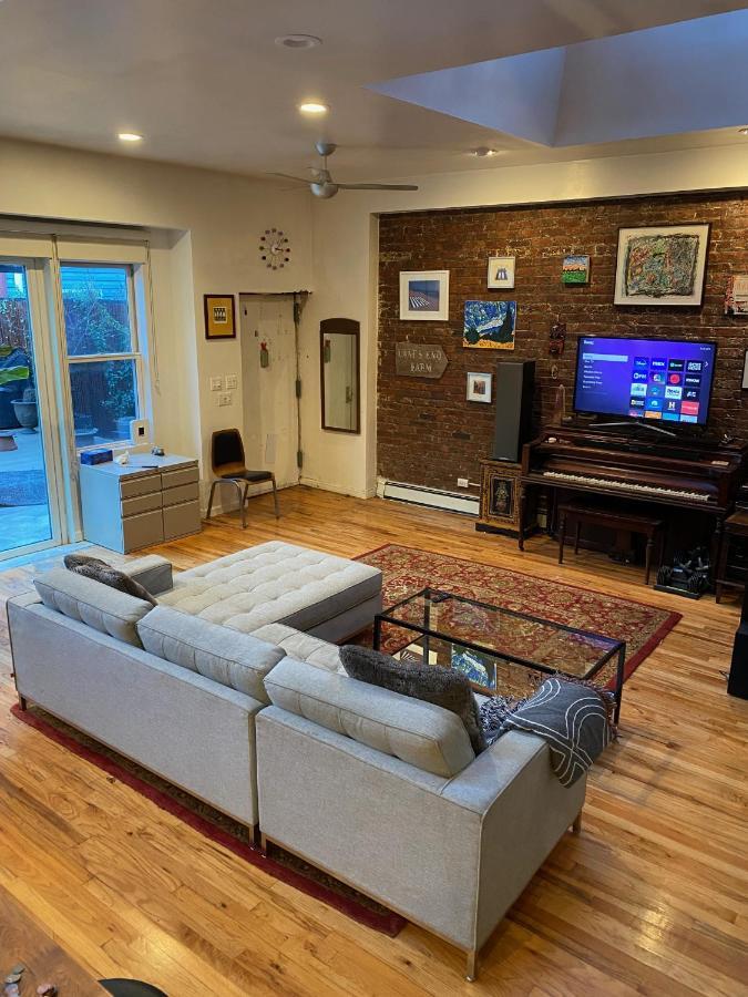 Carriage House Williamsburg Brooklyn Nyc Huge Studio Apartamento