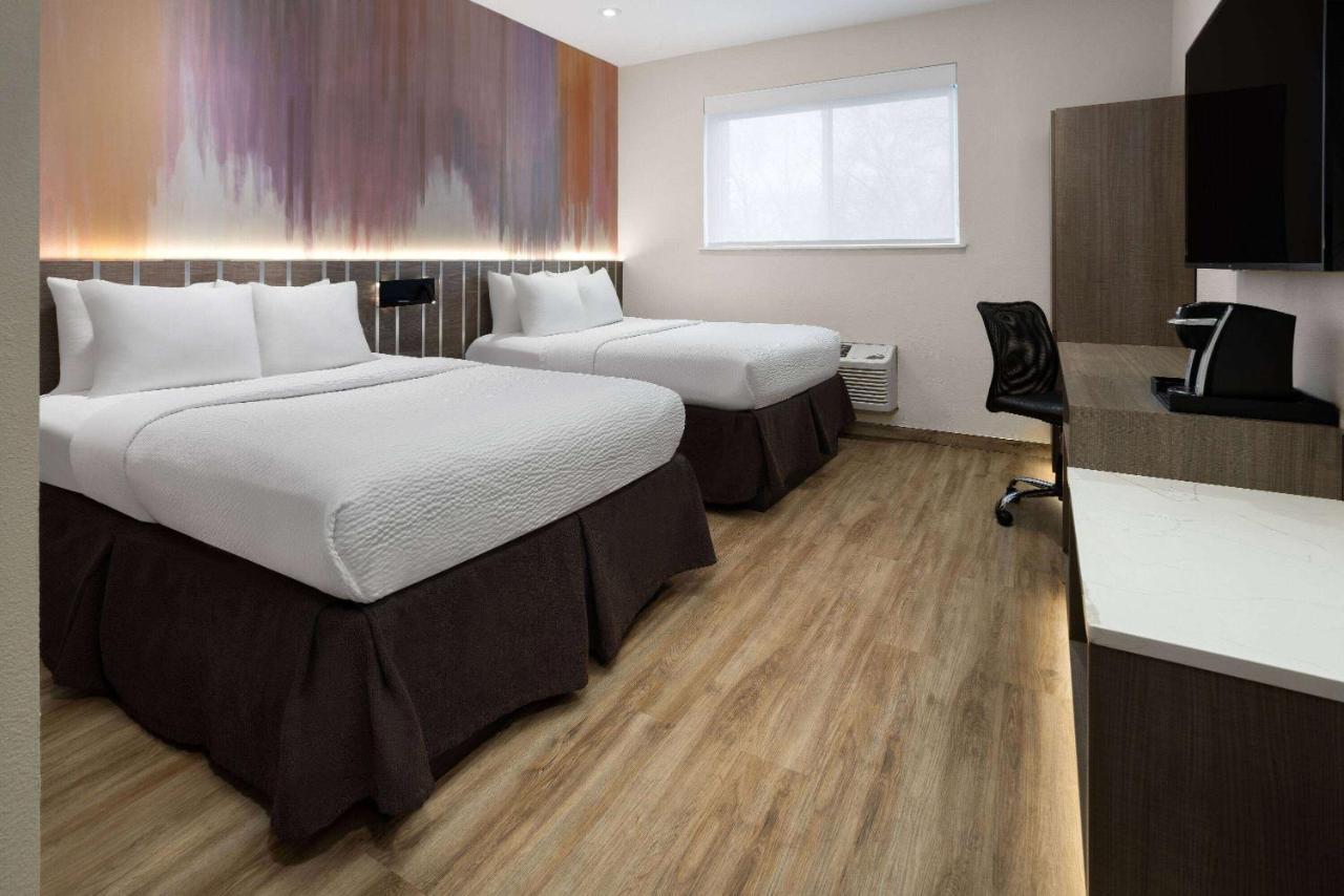 Ramada By Wyndham Bronx 3* New York