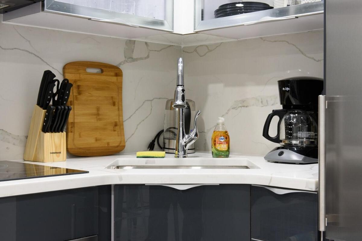 75-1b New Prime Upper East W D Elevator Apartment New York