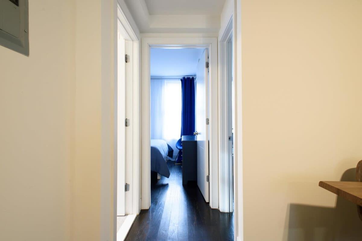 39-1 Renovated 3br Prime Midtown West Apartment