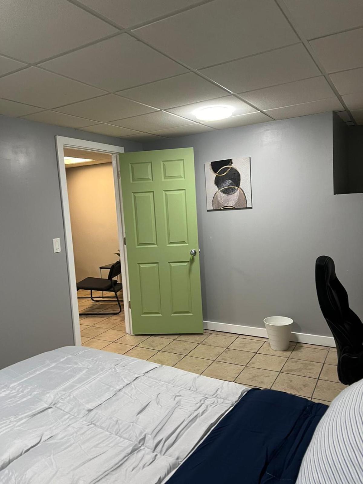 Apartment 305-b