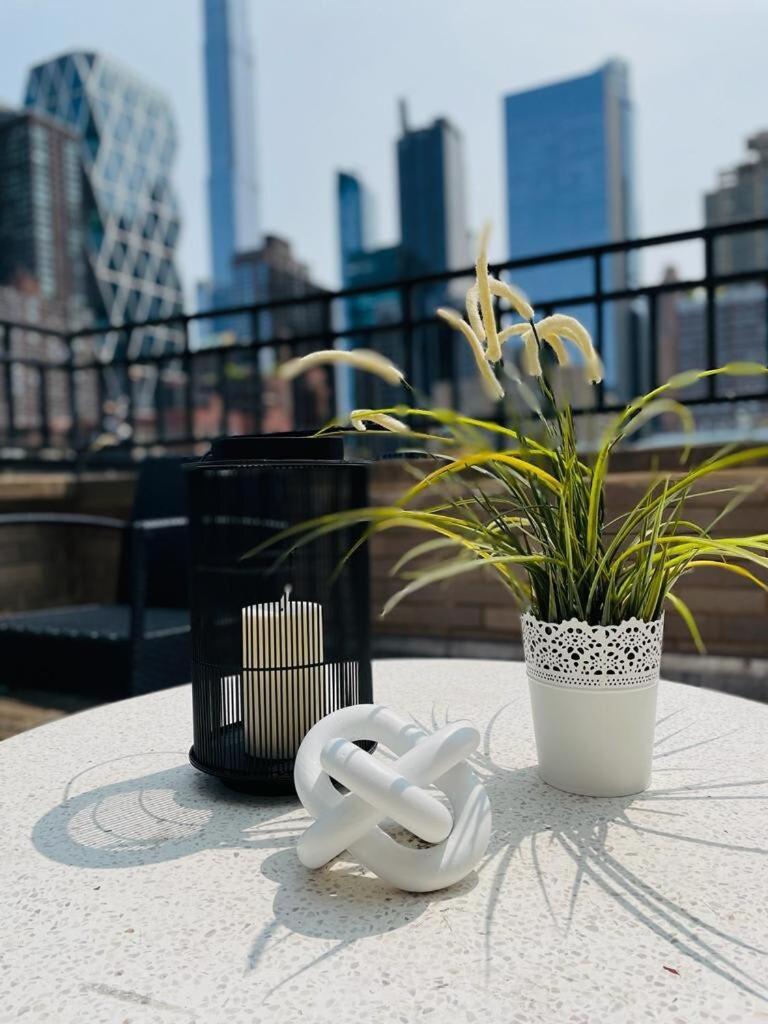 Apartment 809-6a New 2br Private Roof & View *
