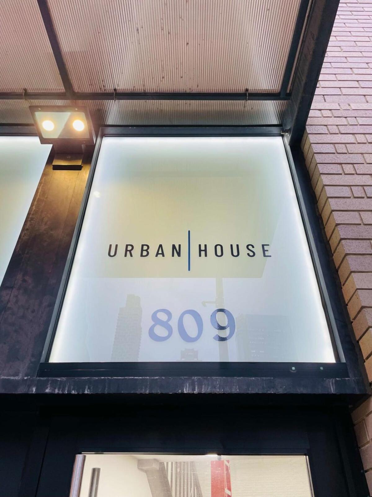 809-6a New 2br Private Roof & View Apartment New York