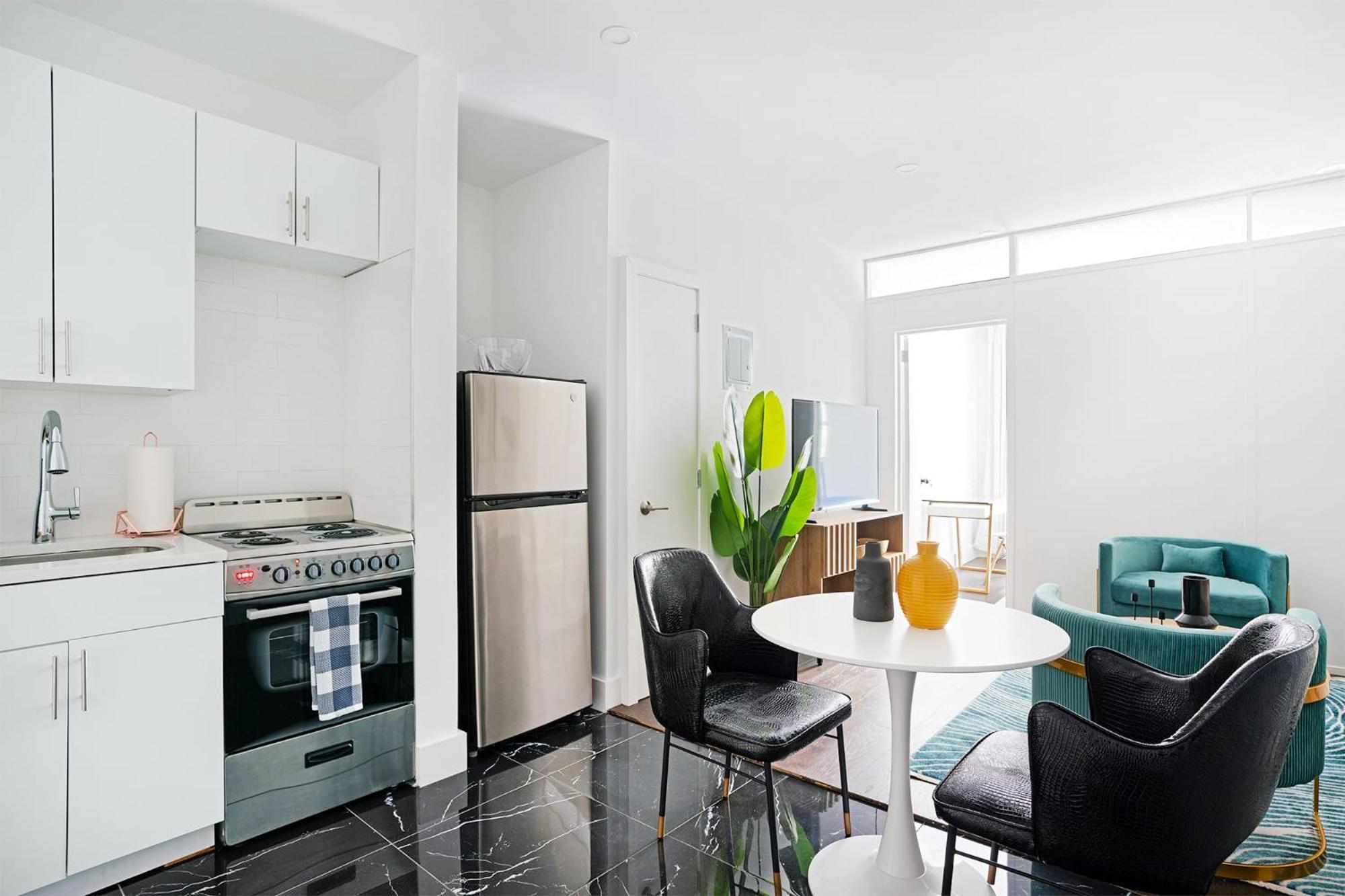 Apartment 444-4f Newly Renovated 1br In Midtown West