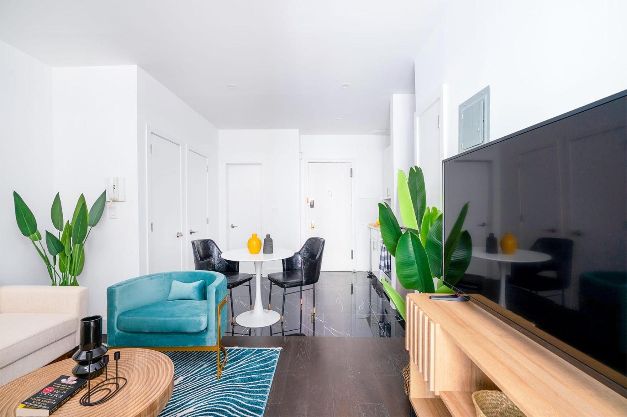 Apartment 444-4f Newly Renovated 1br In Midtown West *