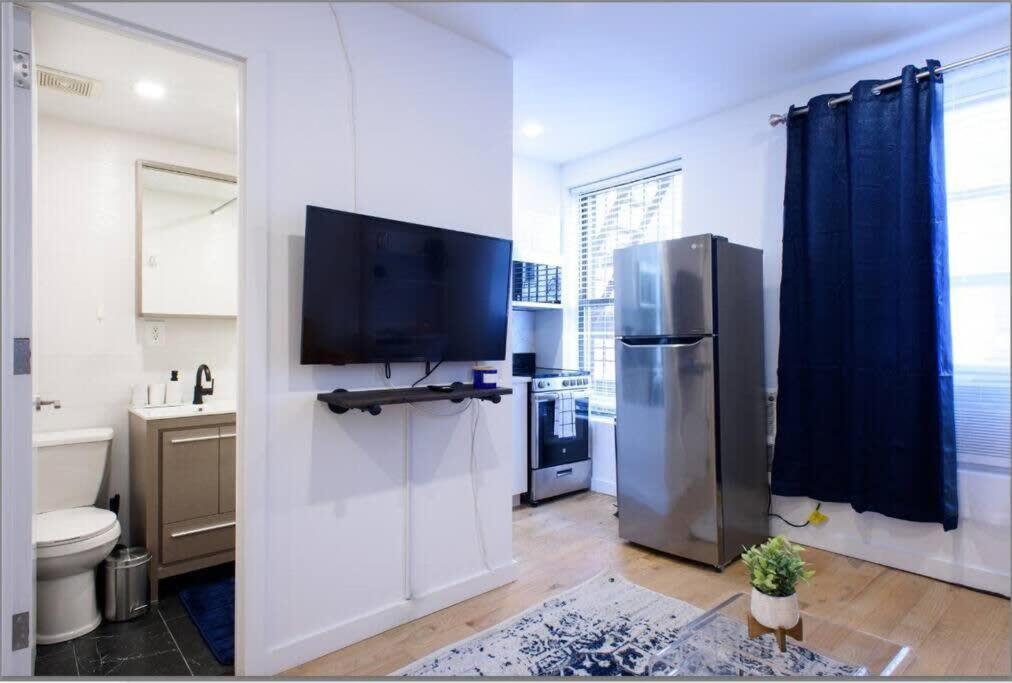 Apartment 69-3d Prime Lower East East Brand New 1br *