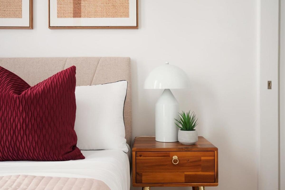 153-5a Charming 2br Les W D