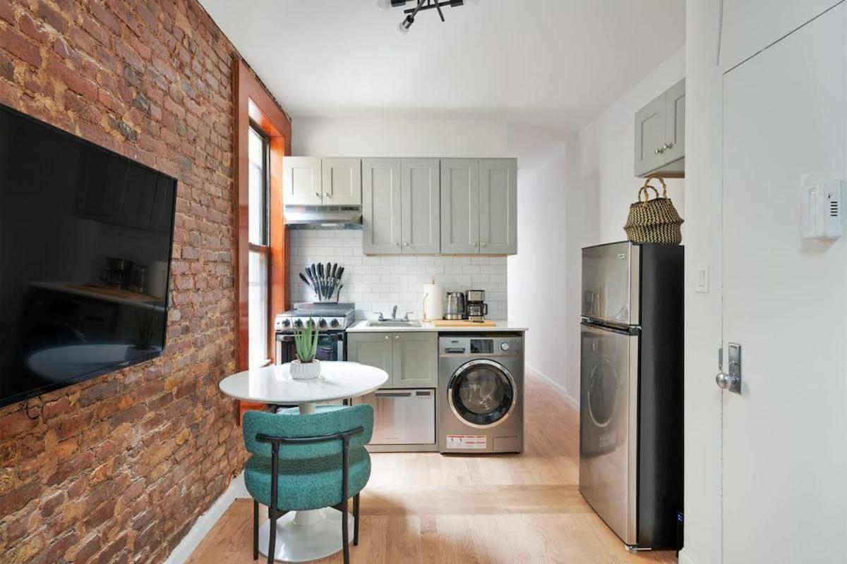 Apartment 153-5a Charming 2br Les W D New York