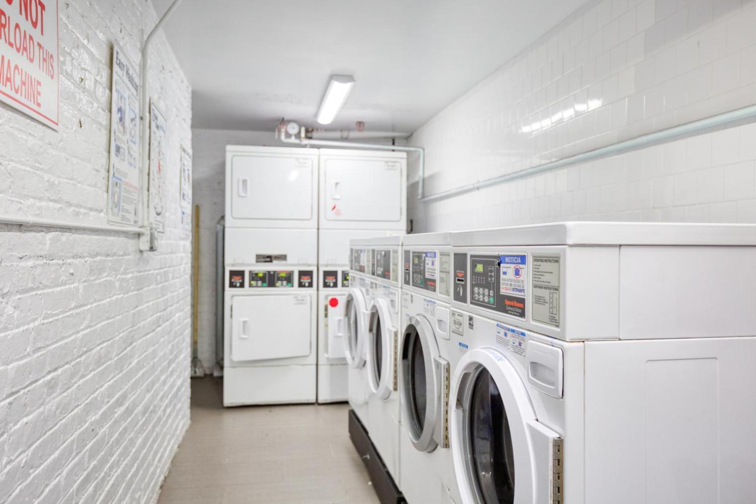 Midtown 2br W Elevator Doorman Nr Shopping Nyc-737