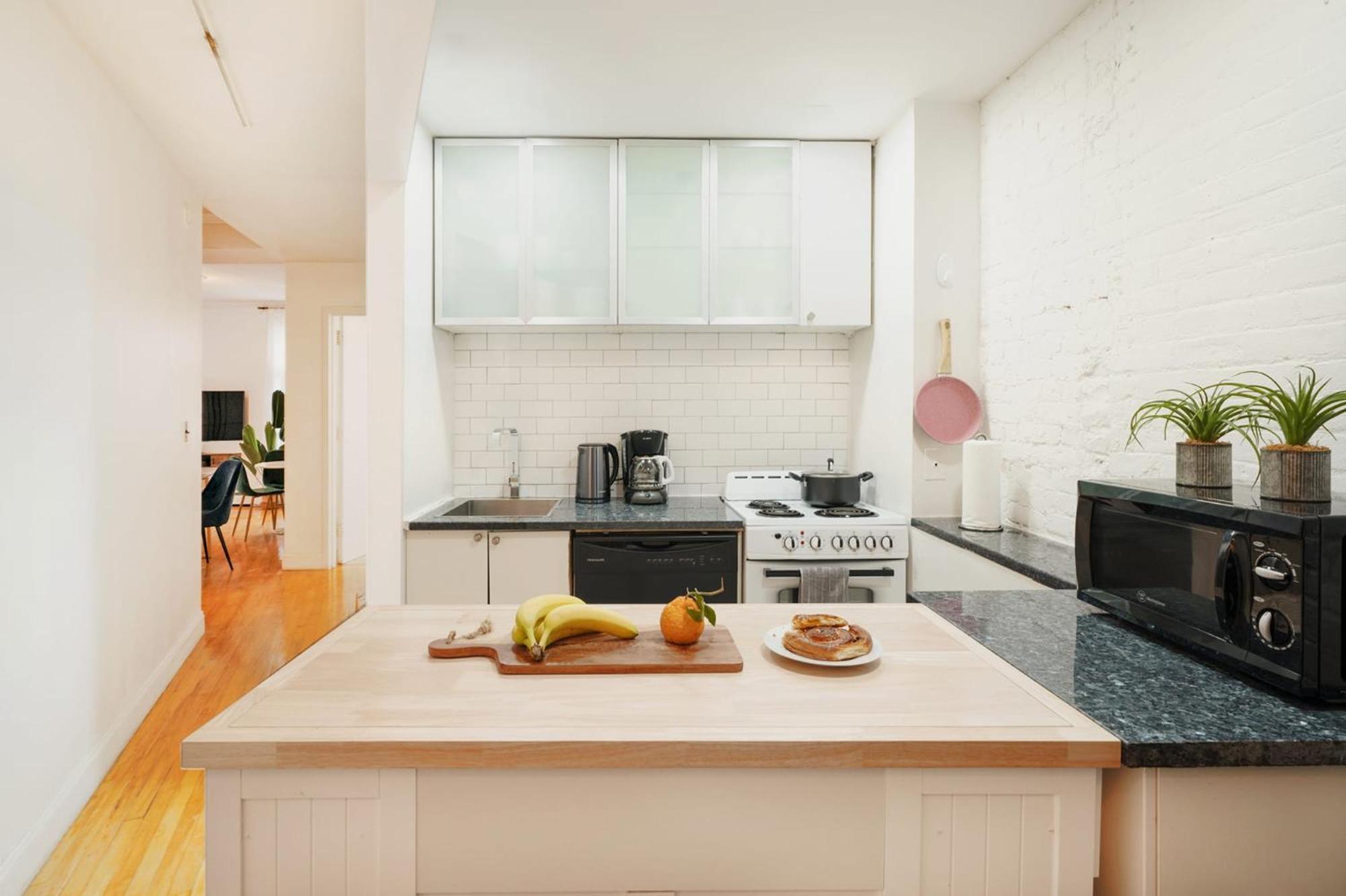 Apartment 139-2w Prime West Village Furnished 2br Value