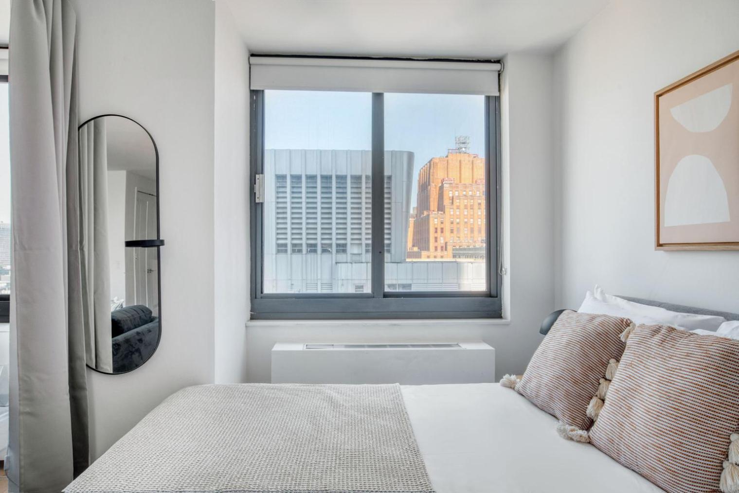 Tribeca Studio W Tons Of Light Gym Pool Nyc-118 * New York