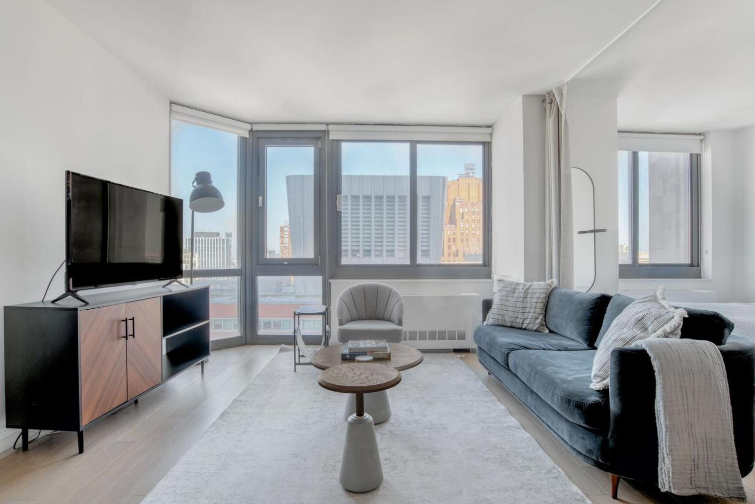 Tribeca Studio W Tons Of Light Gym Pool Nyc-118 Apartment New York
