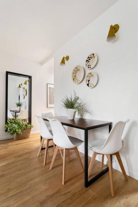 Bright Designer In Historic Harlem Apartamento *