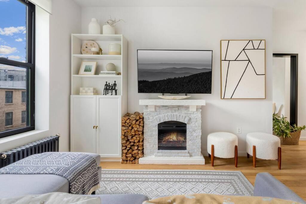 Bright Designer In Historic Harlem Nova York