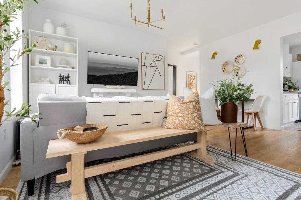Bright Designer In Historic Harlem * Nova York