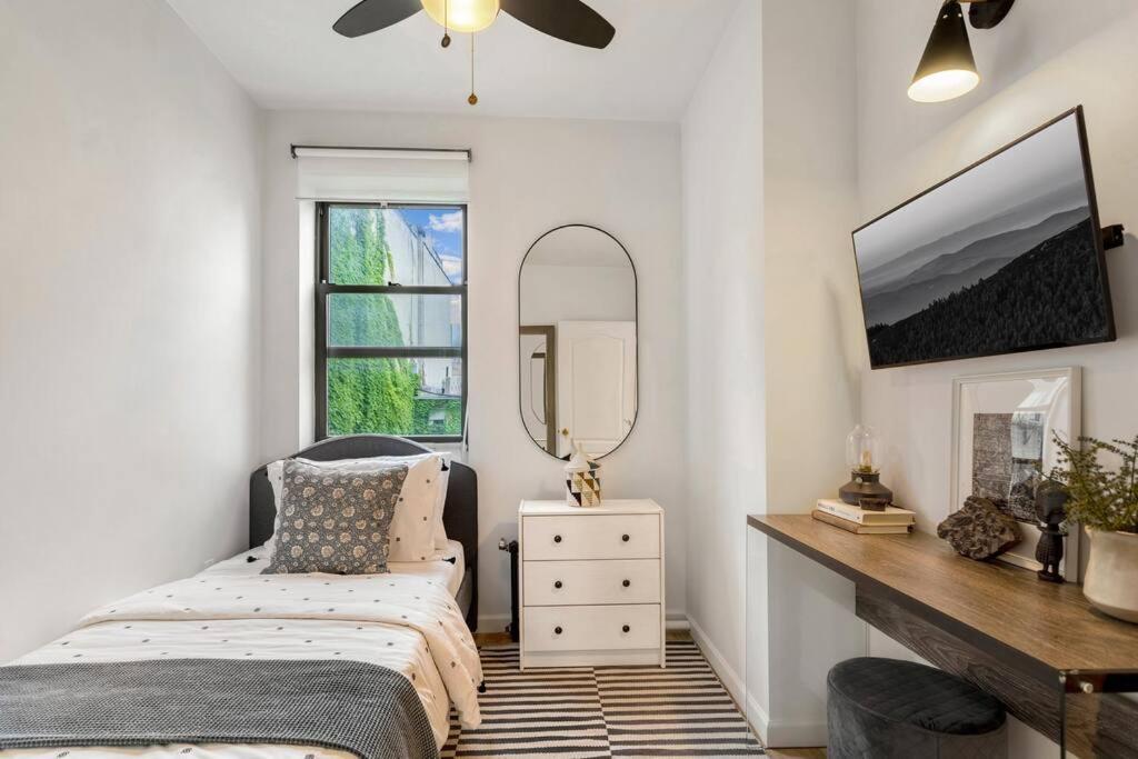 Bright Designer In Historic Harlem Apartamento *