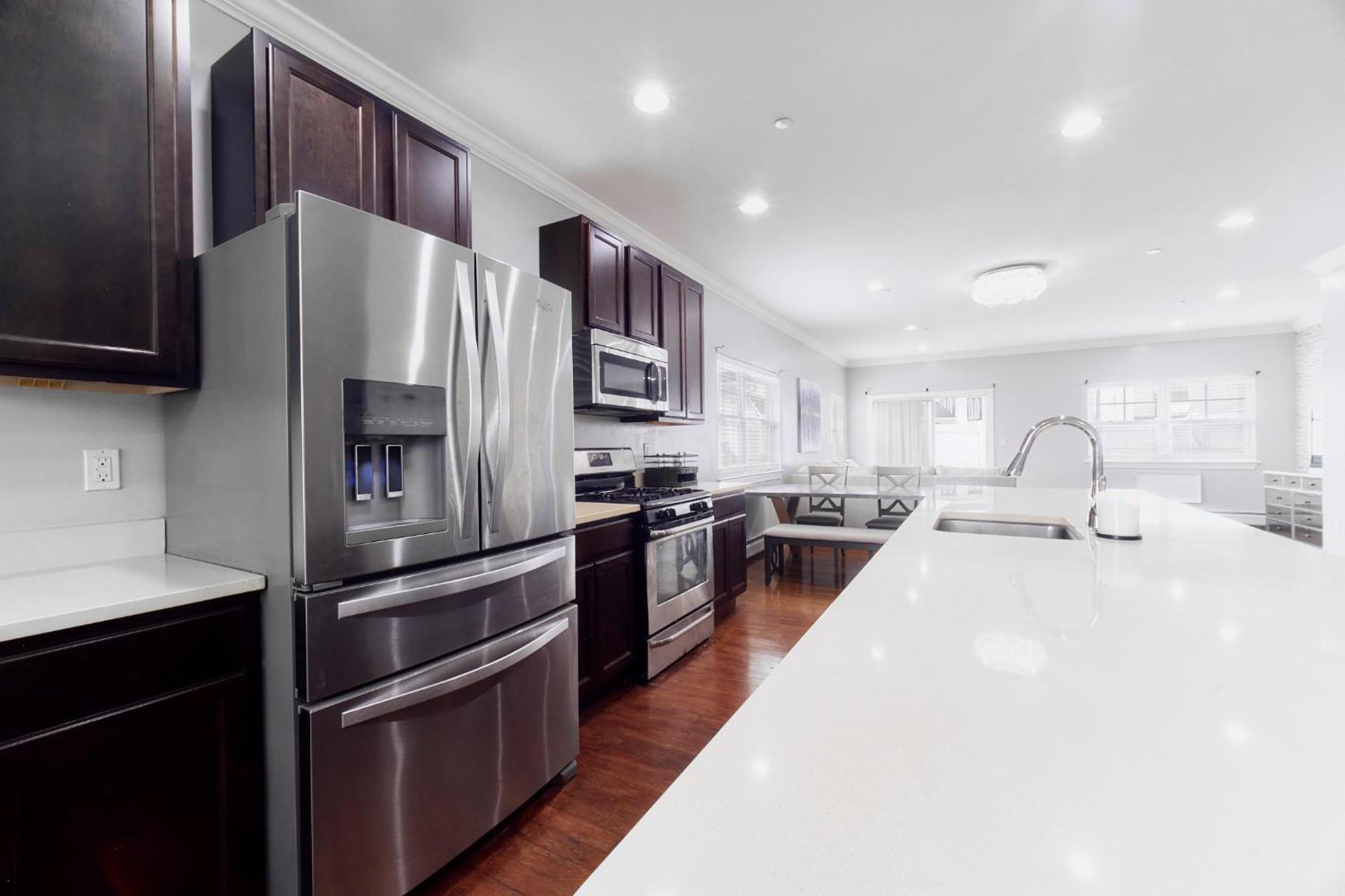 Waterfront Gem Duplex 3 Bedroom 2floor In Whitestone Bronx Free Parking Holiday home *
