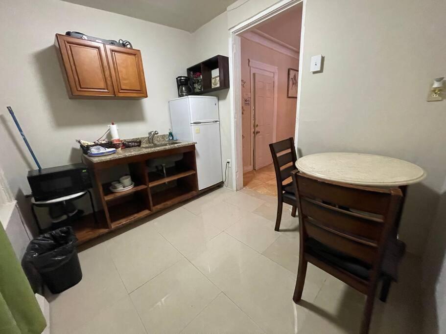 *private* 5 Minutes From Lga/ Us Open