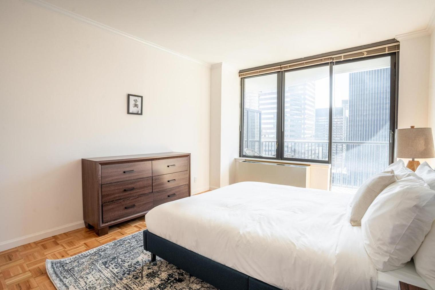 Midtown East 2br W Doorman Gym Nr Bloomingdales Nyc-1353 Apartment *