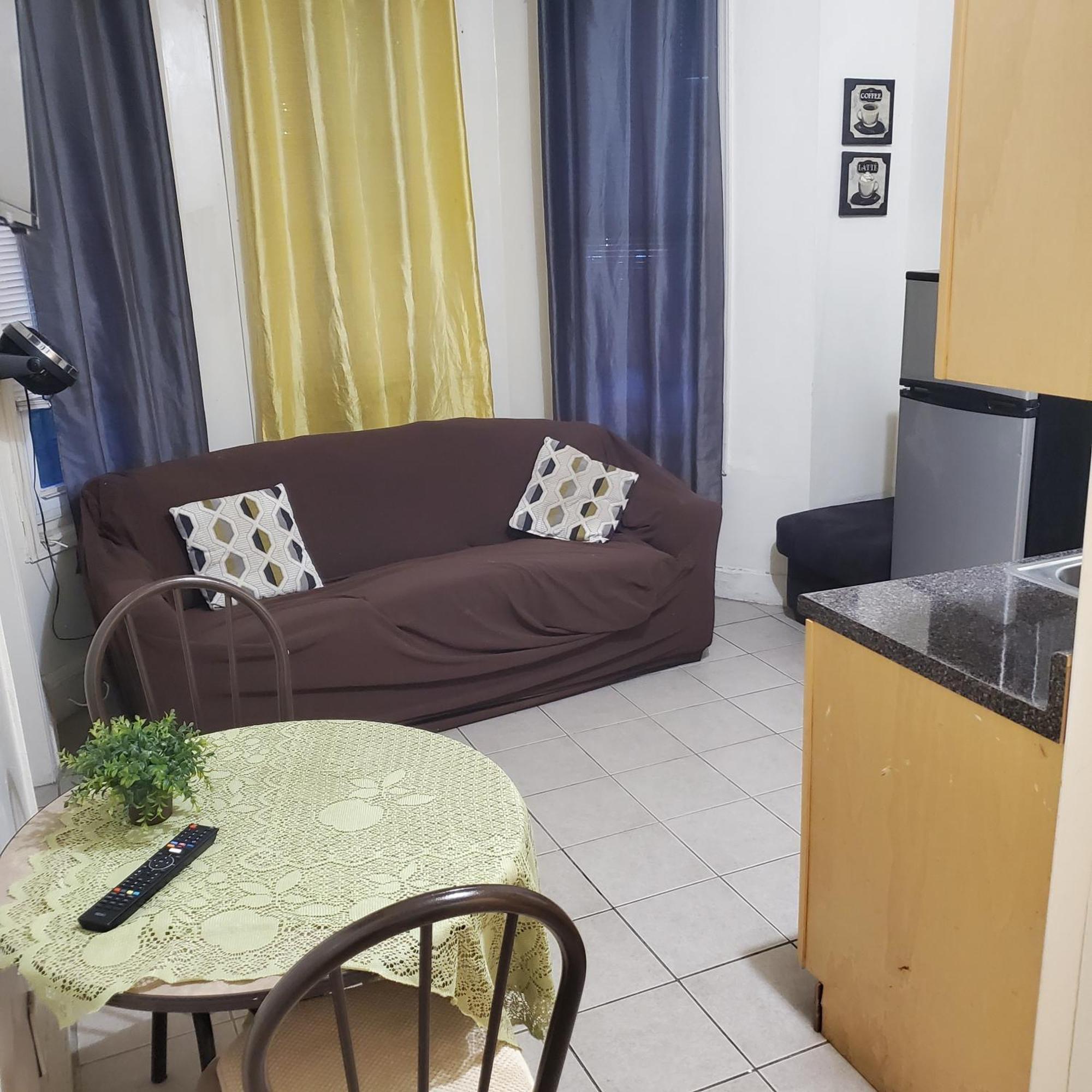 And One Bedroom Apartamento *