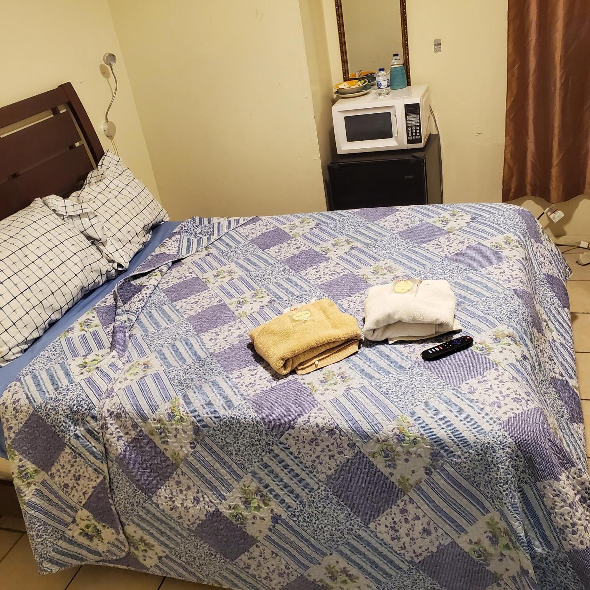 And One Bedroom Apartamento *
