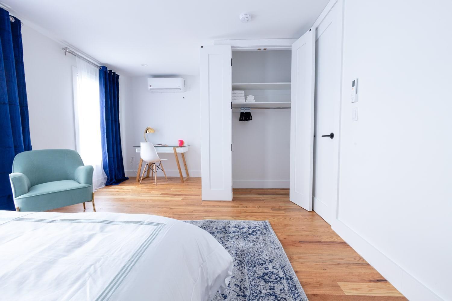 323-2 Specious 2br Williamsburg Apartment