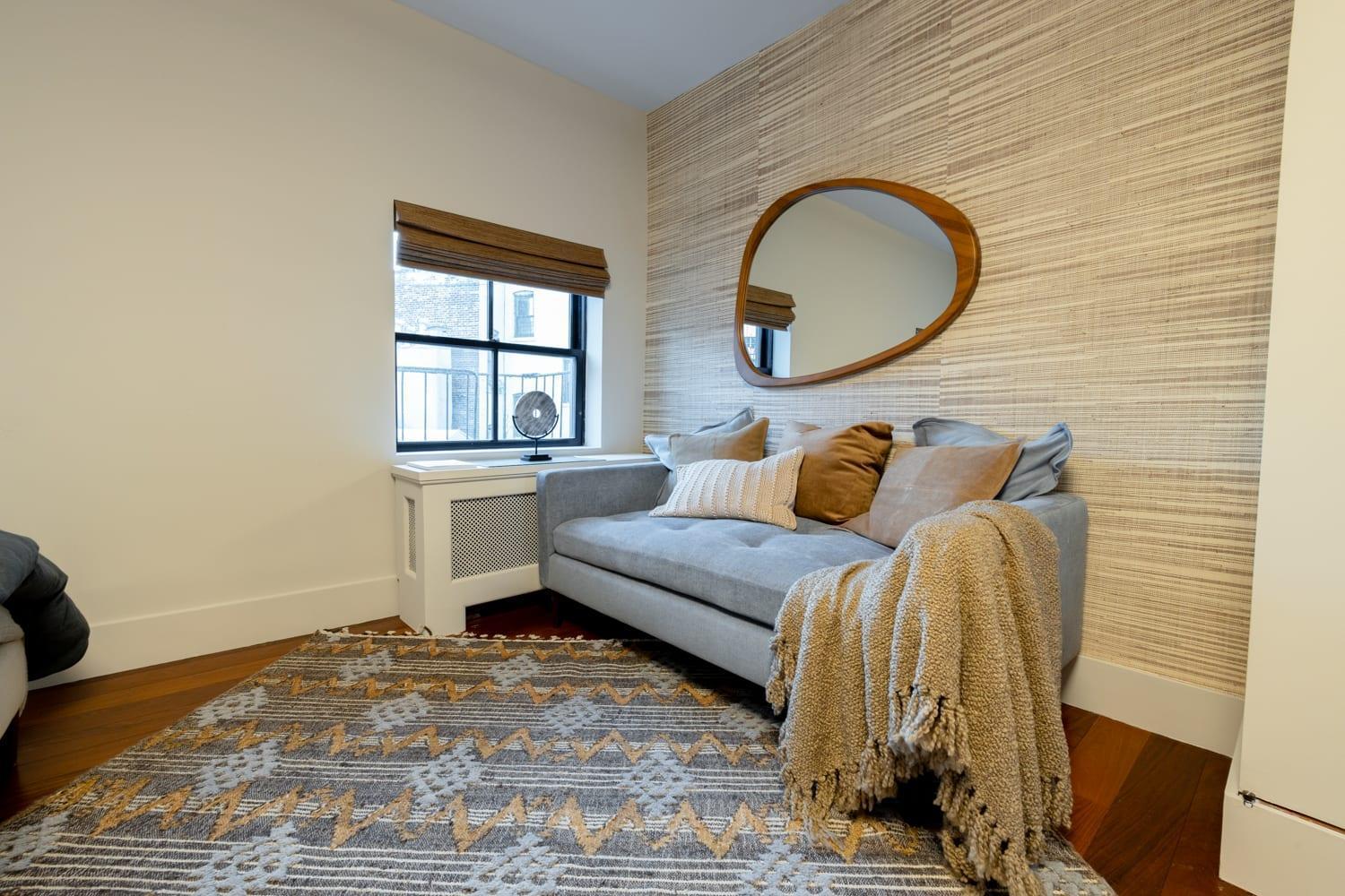 Apartment E10-3 3br Designer Townhouse