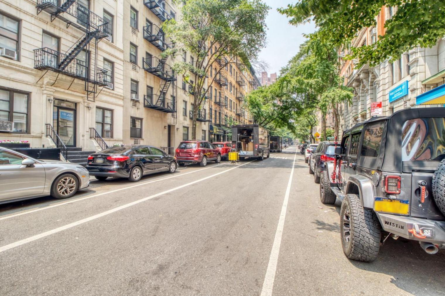 Ues 2br W Wd Gym Doorman Nr Cooper Hewitt Nyc-1117