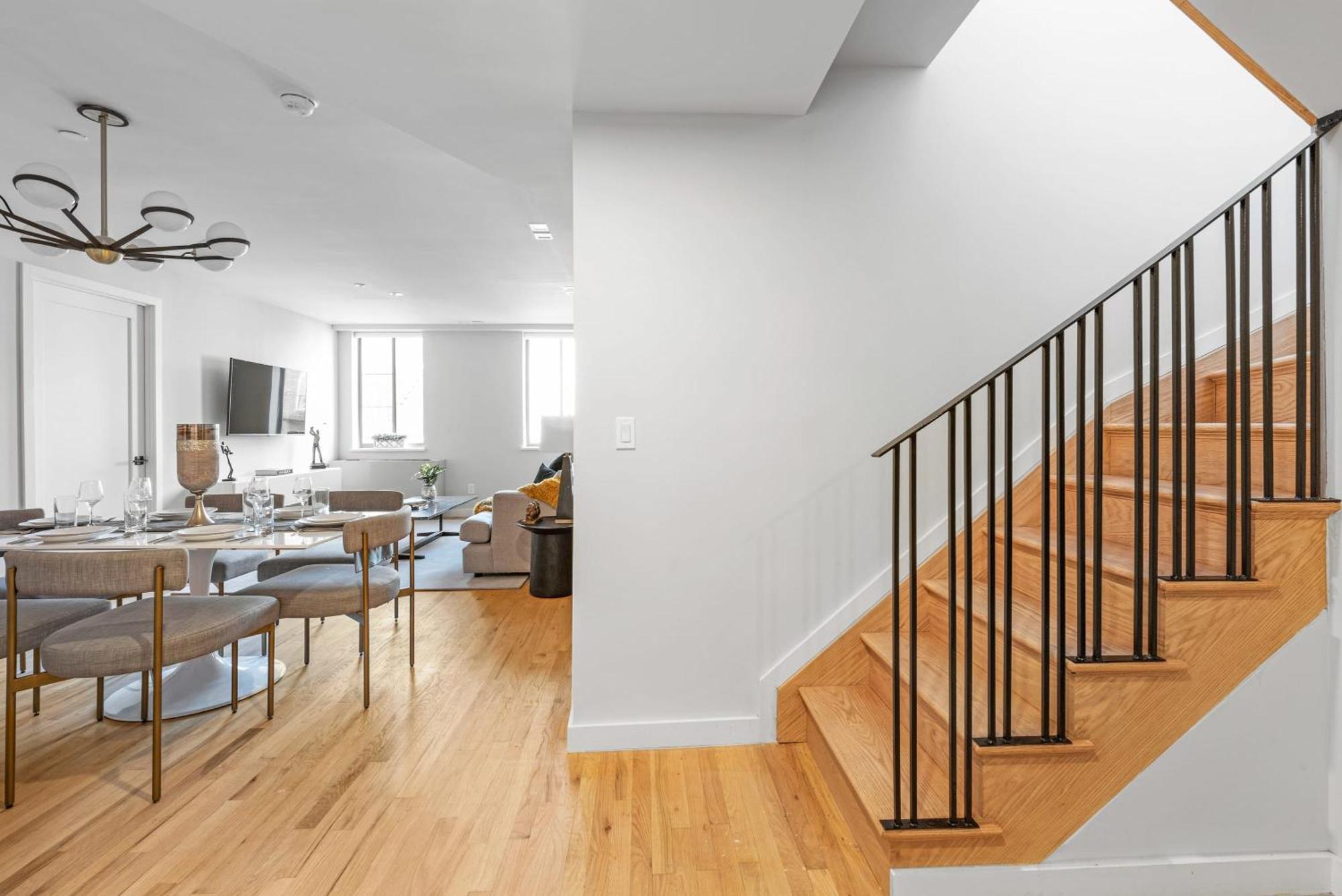 Apartment 3br Penthouse With Massive Private Rooftop
