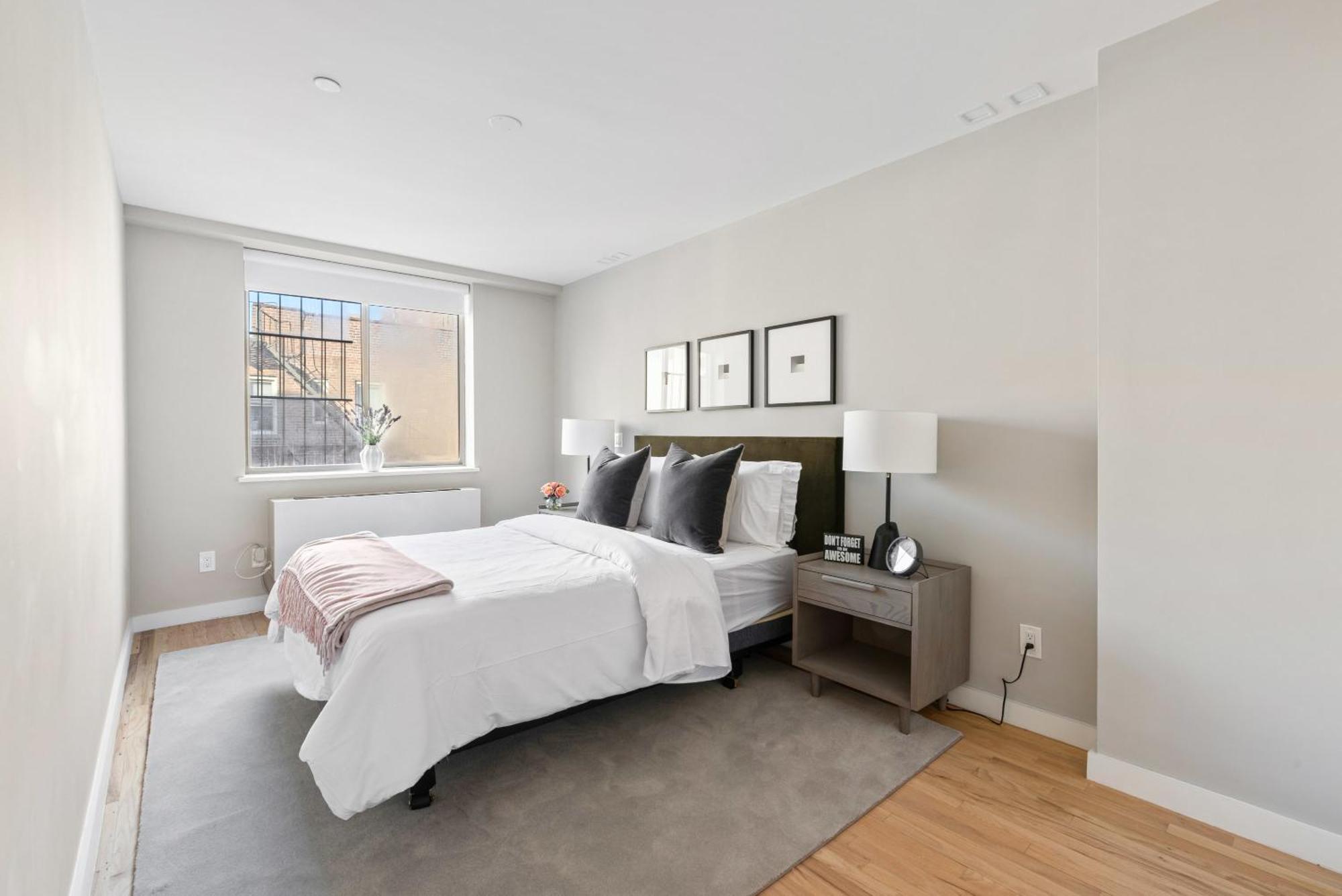 3br Penthouse With Massive Private Rooftop *