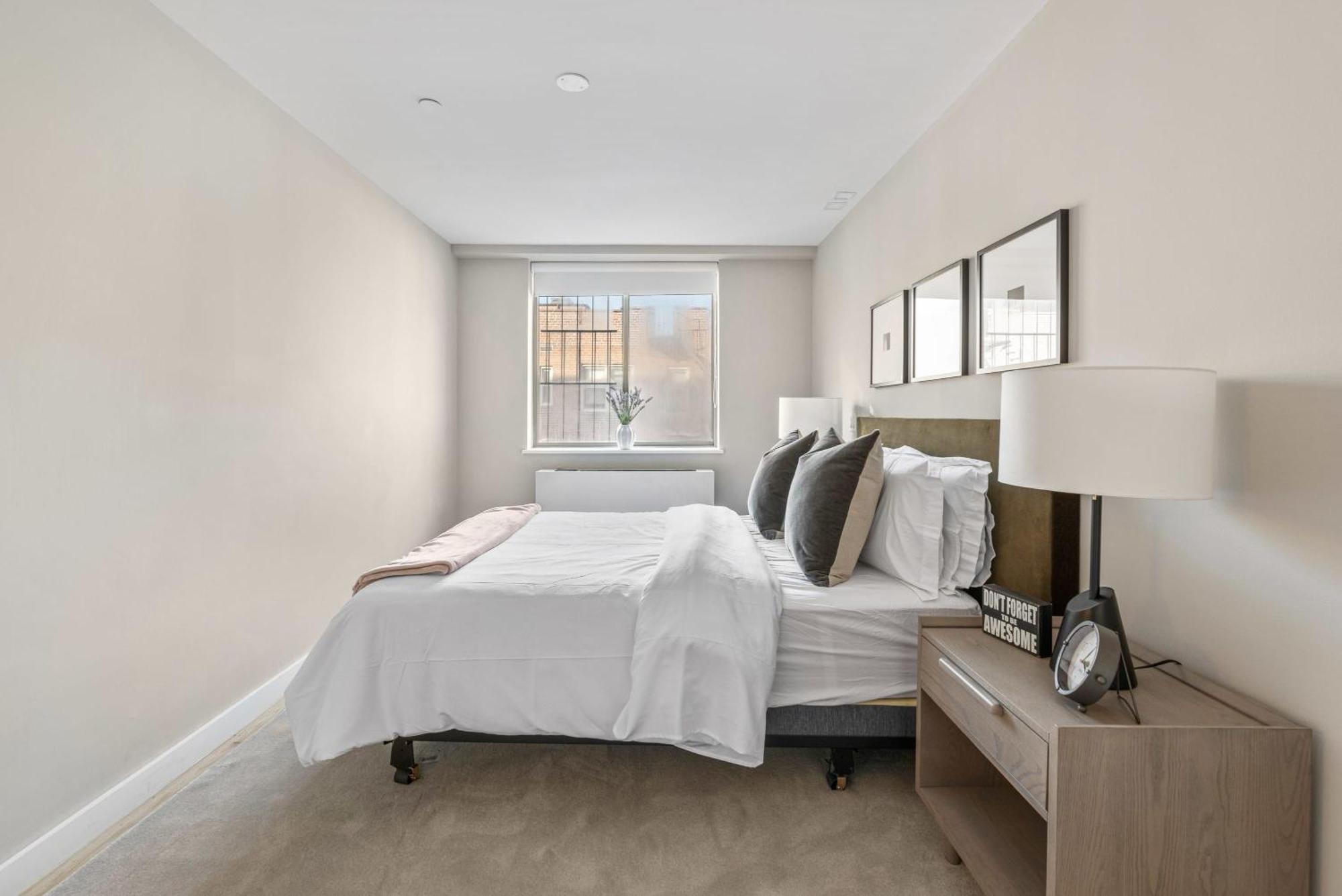 3br Penthouse With Massive Private Rooftop *