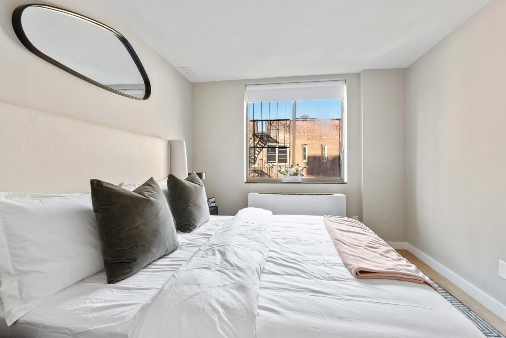 3br Penthouse With Massive Private Rooftop