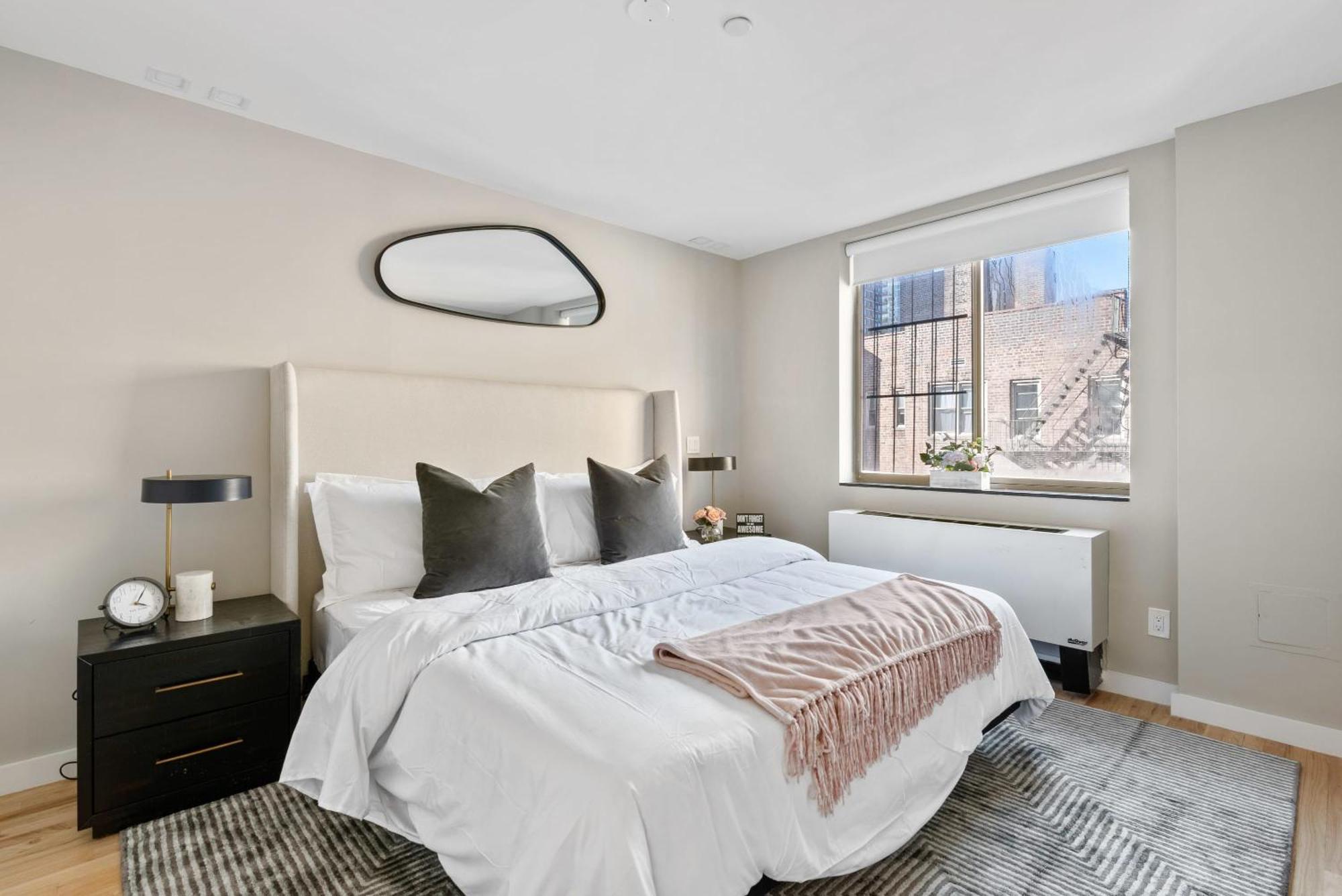 Apartment 3br Penthouse With Massive Private Rooftop