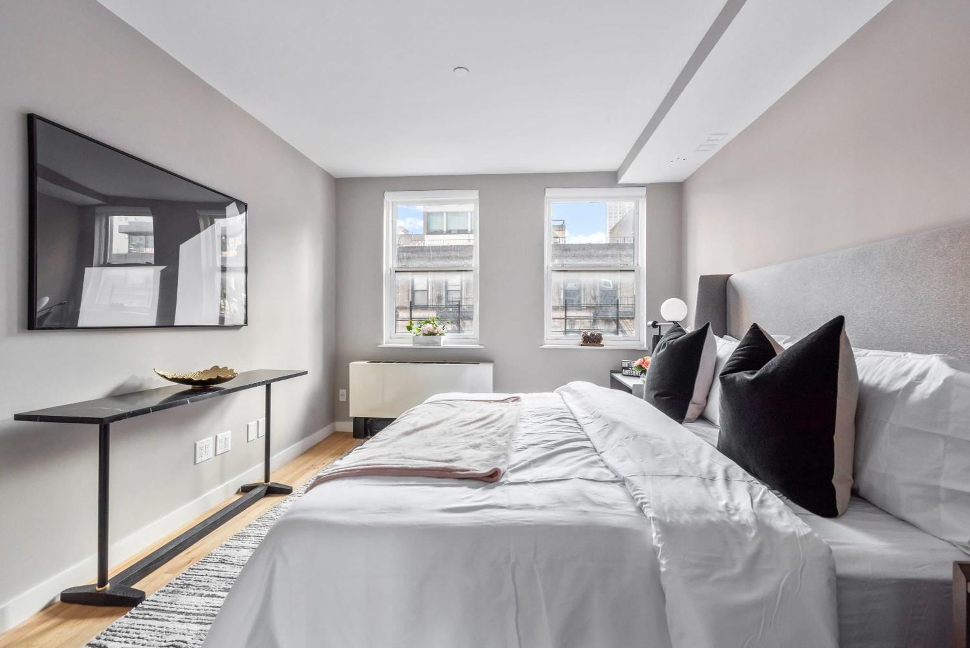 Apartment 3br Penthouse With Massive Private Rooftop