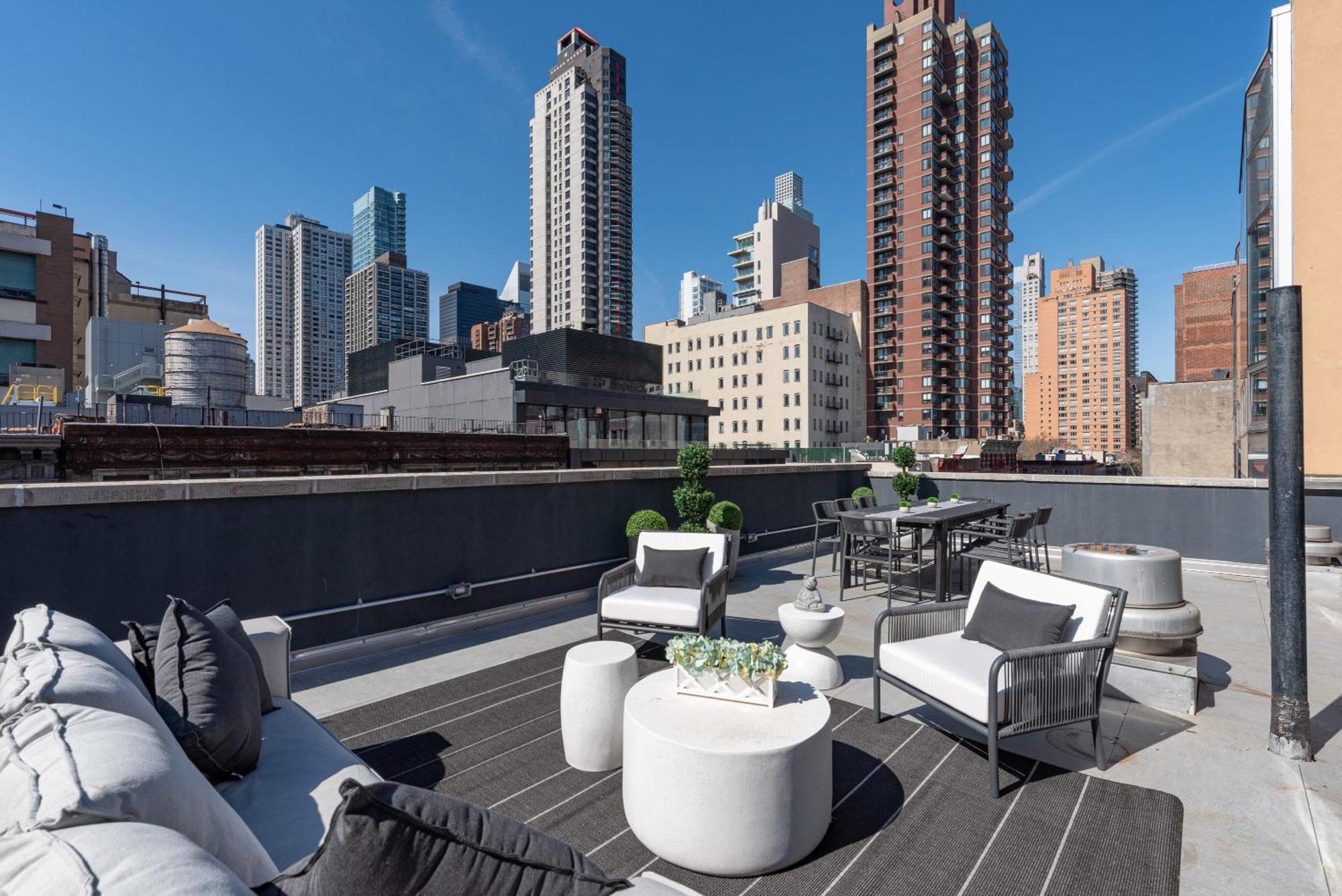 3br Penthouse With Massive Private Rooftop New York