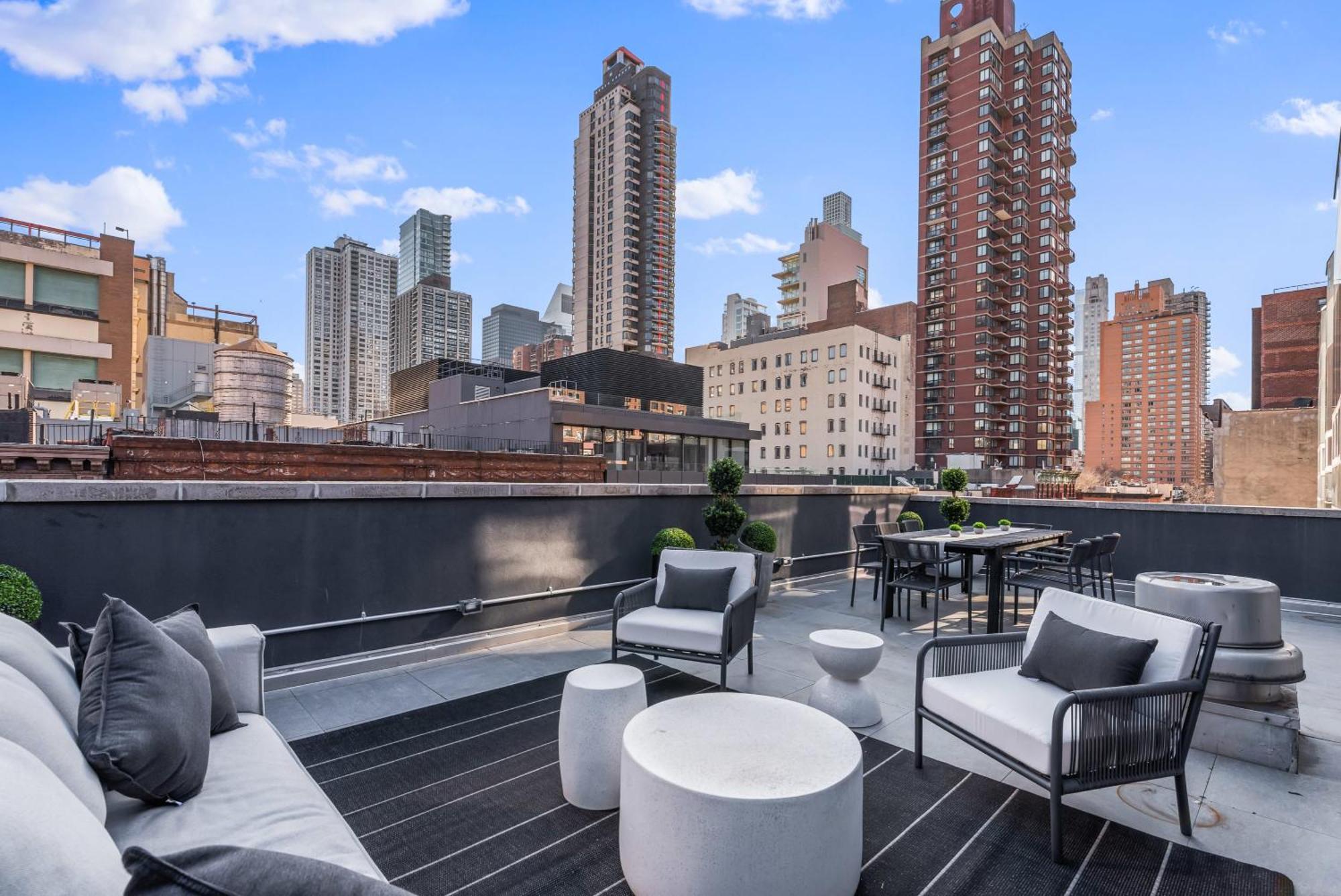 3br Penthouse With Massive Private Rooftop New York