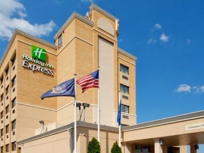 Hotel Express Laguardia Airport, An Ihg New York