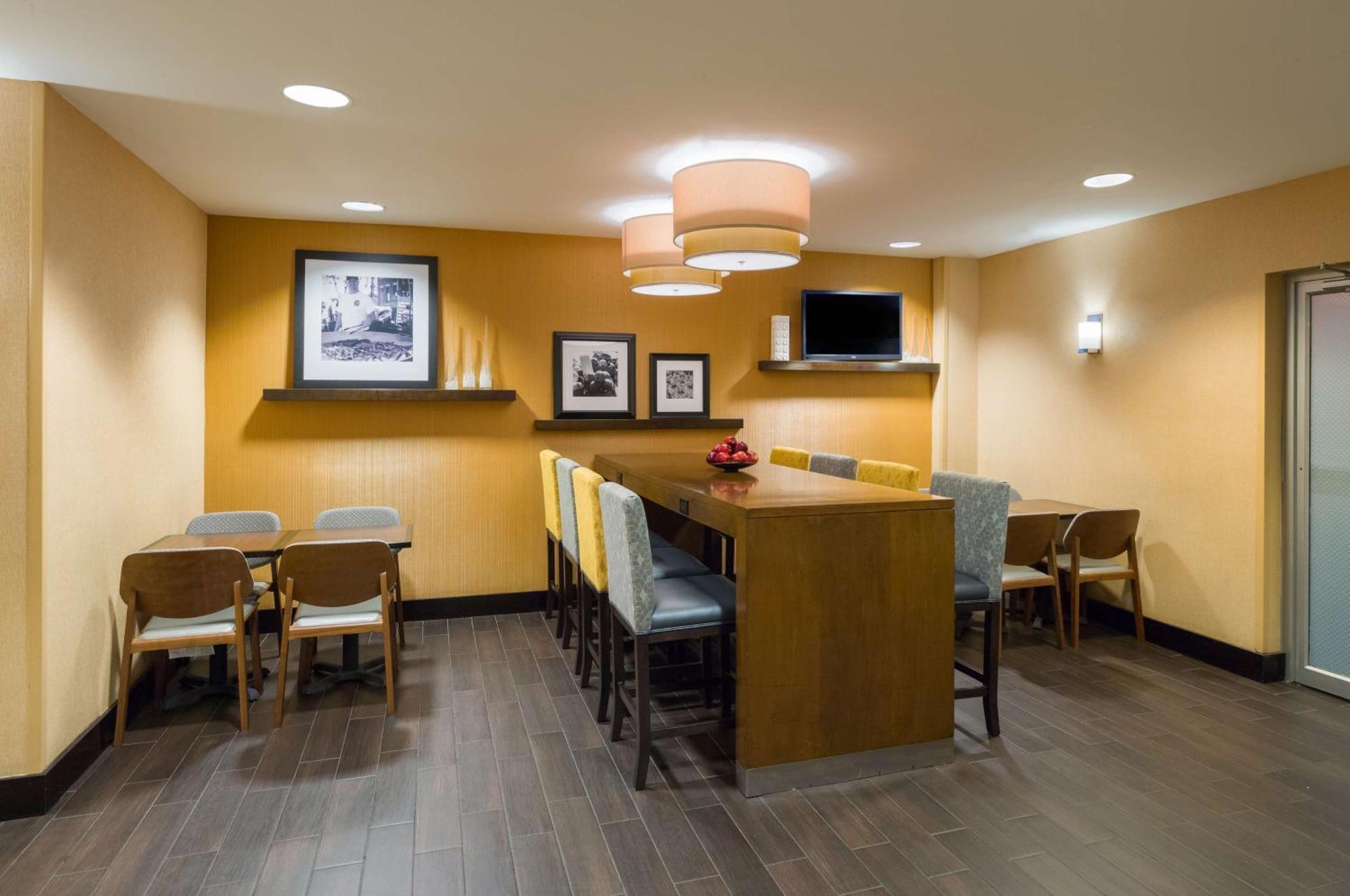 Hampton Manhattan - Times Square South Hotel