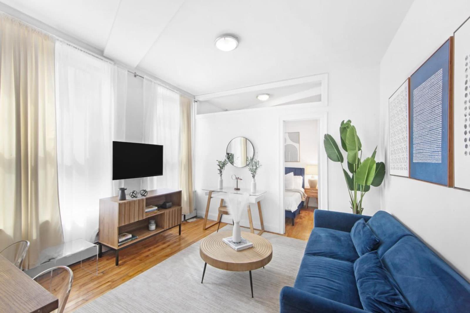 139-2e West Village 1br Value New York