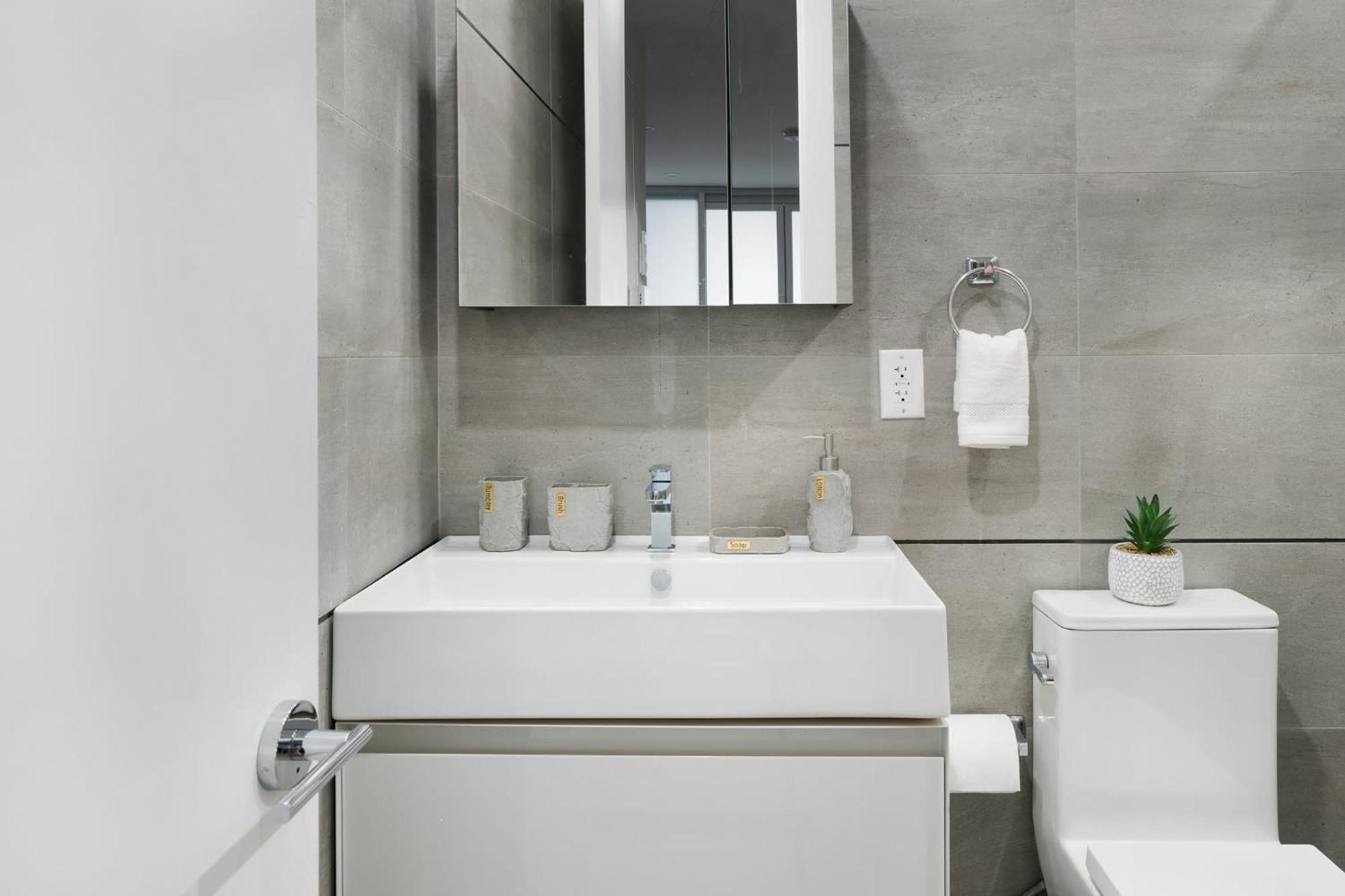 Apartment 78-3c Newly Renovated 1br Wd Walk 2 Park *